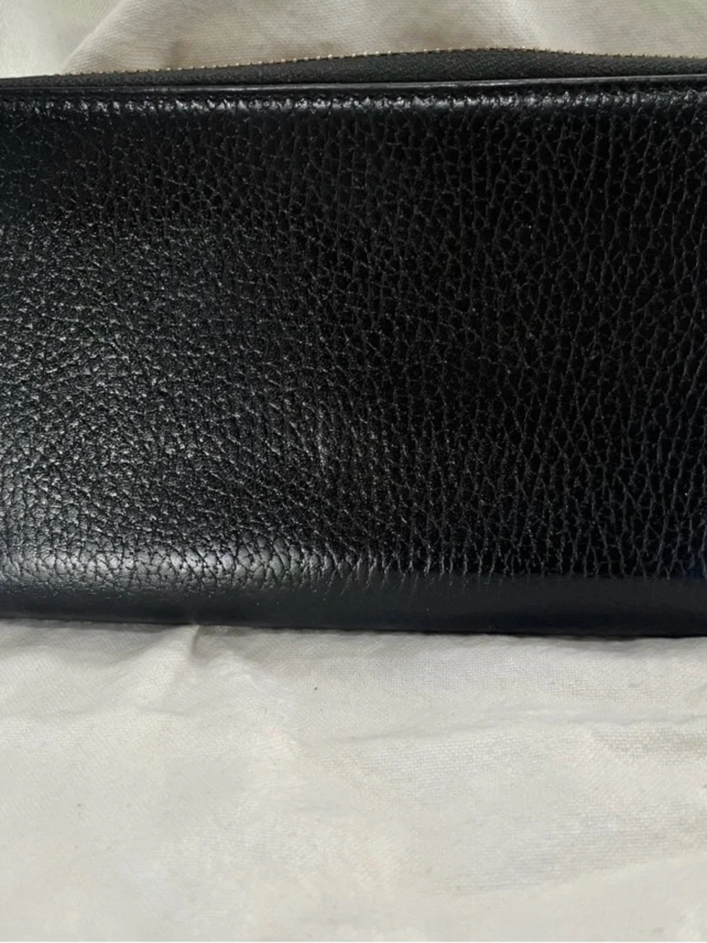 BLACK GUCCI GG
MARMONT ZIP AROUND
WALLET - Picture 2 of 9